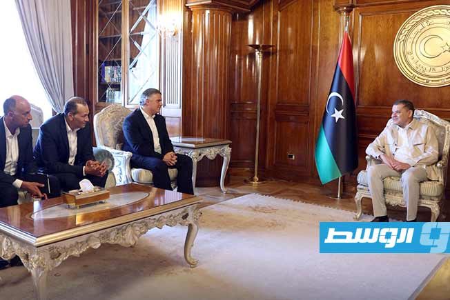 الدبيبة يطالب الشركات المصرية بالالتزام بالجداول الزمنية المحددة لمشروع الطريق الدائري الثالث