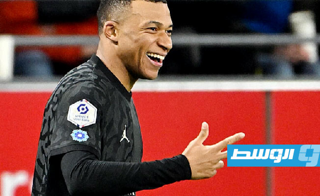 باريس سان جيرمان ينقض على قمة الدوري الفرنسي بفضل ثلاثية مبابي