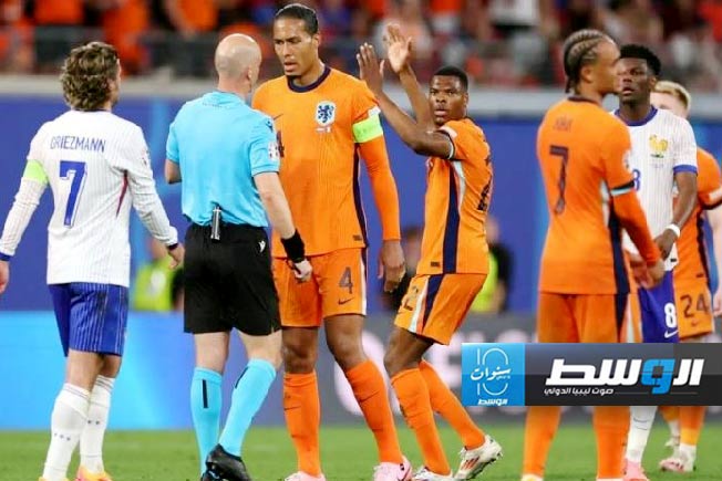 «فيفا» يسير على خطى «يويفا» ويحدد من يحق له التحدث مع الحكام بالدورة الأولمبية