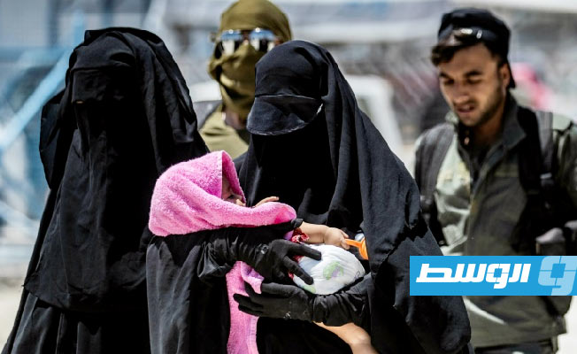 قرغيزستان تنقل من سورية نحو 100 من أرامل وأيتام داعش