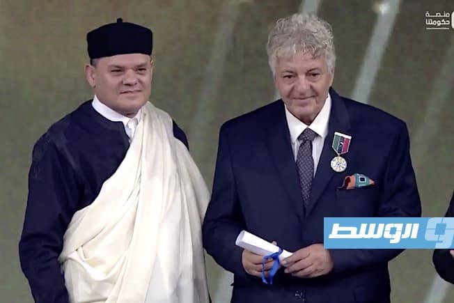 منح جائزة الدولة التقديرية للصحافة للصحفي محمود البوسيفي