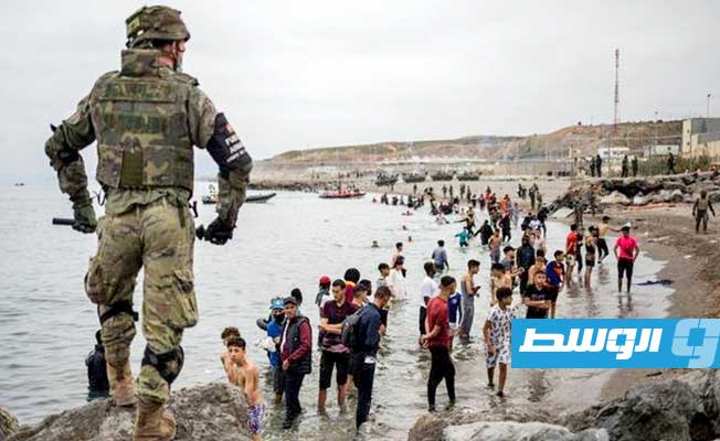وصول نحو 300 مهاجر على متن مركب إلى أرخبيل الكناري الإسباني