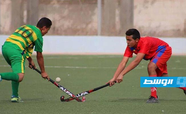 فتحي ناجي يشارك في دورة مدربي الهوكي عبر الإنترنت