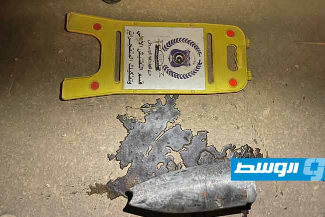 بالصور: انتشال مخلفات انفجار مخزن ذخيرة في مصراتة