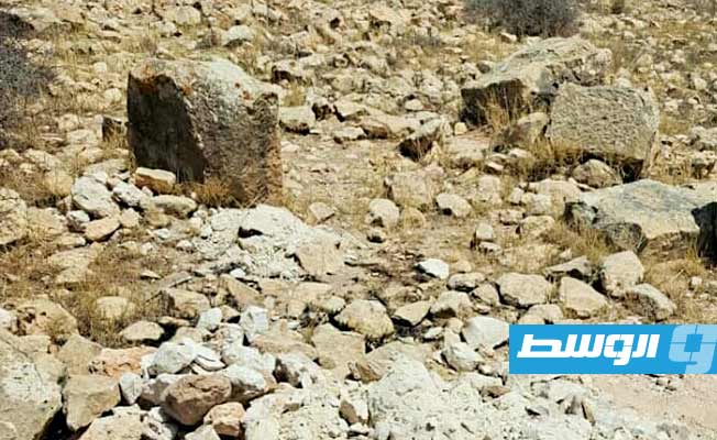 نبش وتخريب موقع «قصر القوس» الأثري في الخمس