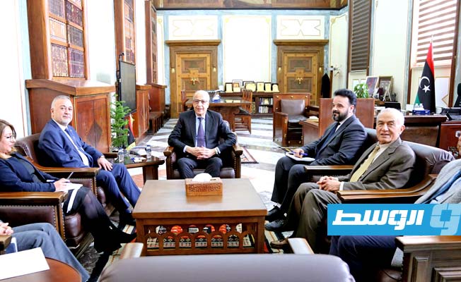 الكبير يبحث استعدادات الشركات التركية للمشاركة في إعمار درنة