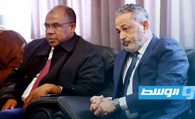 مؤسسة النفط تجتمع بأعيان فزان لمناقشة طلباتهم