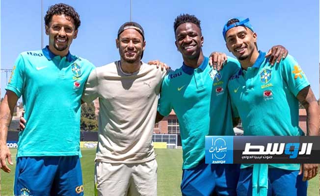 نيمار يزور معسكر البرازيل في كوبا أميركا