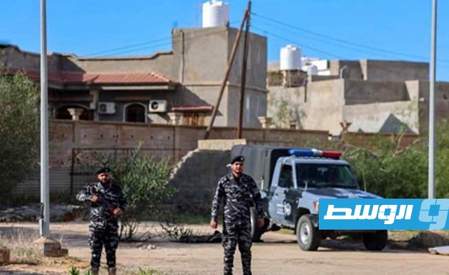 استرداد أرض مواطن من خارجين عن القانون في طرابلس (صور)