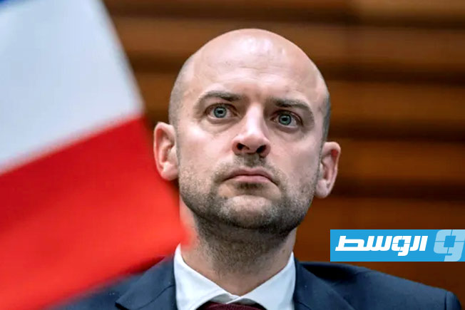 وزير خارجية فرنسا يدعو لتزويد الجيش اللبناني بإمكانيات لاستكمال نزع سلاح حزب الله