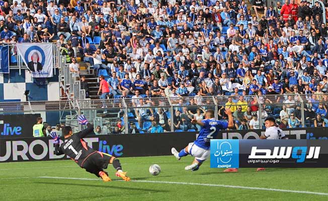 كومو بقيادة فابريغاس يواصل التعثر في الدوري الإيطالي