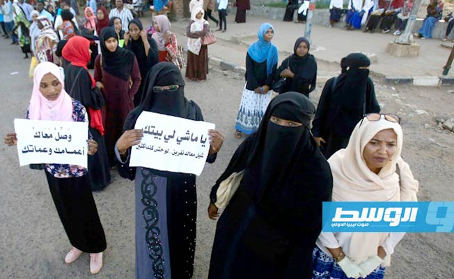 «يا ماشي لبيتك شيل معك نفرين».. مبادرة شبابية لمواجهة أزمة المواصلات في السودان
