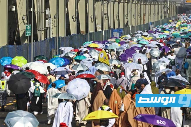 آلاف الحجاج يغادرون مكة المكرمة مع انتهاء موسم الحج