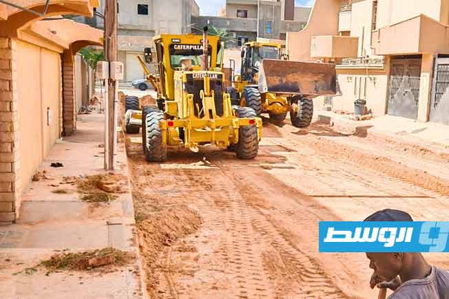 تواصل أعمال البنية التحتية بطرق عين زارة