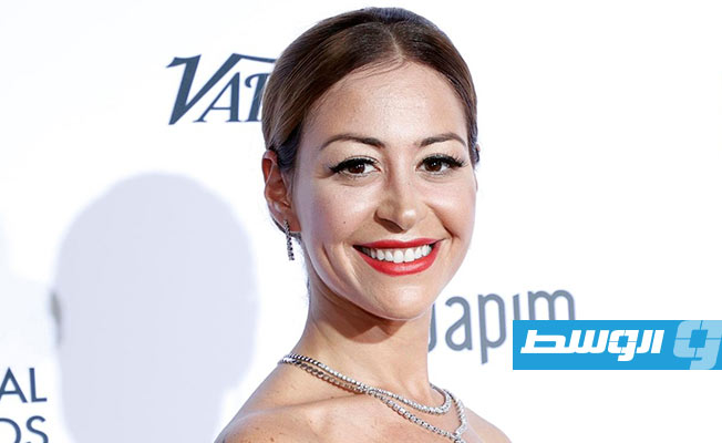 التفاصيل الكاملة لتوقيف الفنانة منة شلبي في مطار القاهرة