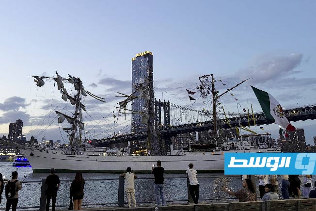 قتيلان في اصطدام سفينة مكسيكية بجسر بروكلين في نيويورك
