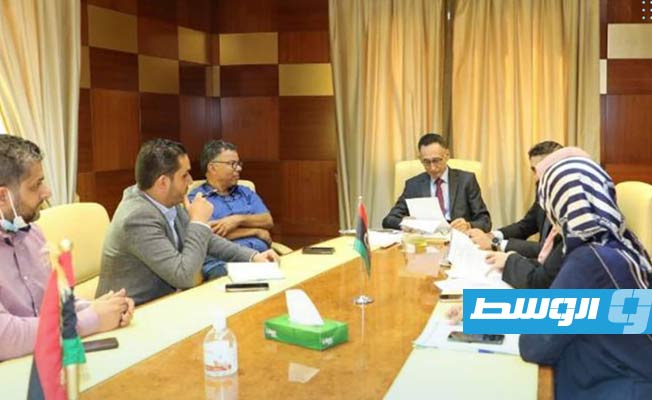 تشكيل فريق من «الصحة» و«الاقتصاد» لتنظيم تأسيس شركات استيراد الأدوية والمصحات والعيادات