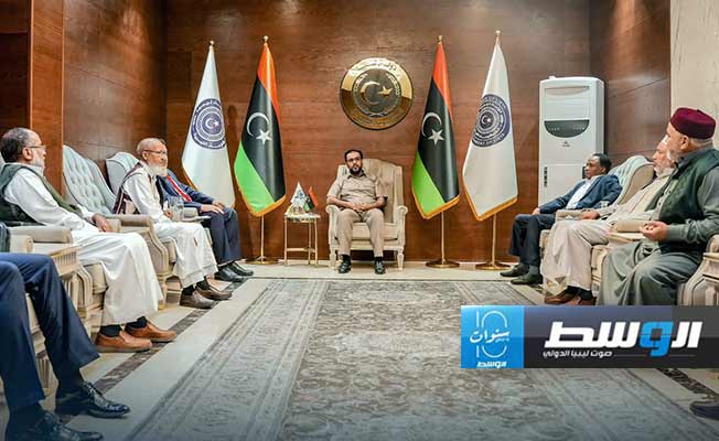 حماد يبحث احتياجات خليج السدرة