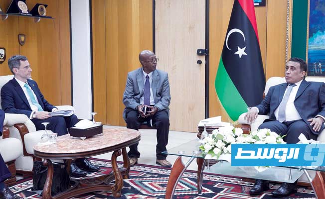 المنفي يبحث مع مساعد وزير الخارجية الأميركي مساعي المصالحة وتعزيز وقف إطلاق النار