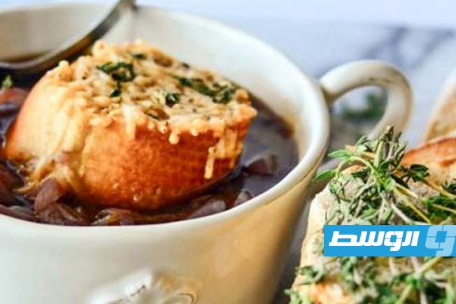 طريقة تحضير شوربة البصل الفرنسية