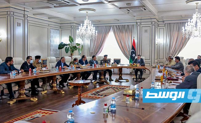 الدبيبة يبحث مع رؤساء ومسؤولي الأجهزة الأمنية والعسكرية جهود مكافحة الإرهاب في ليبيا