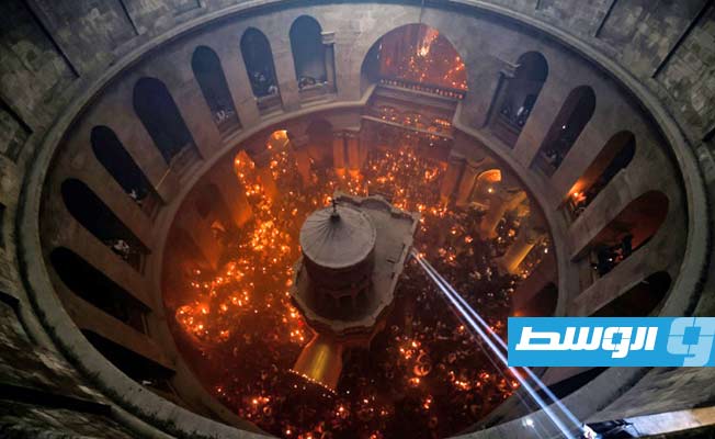 الطوائف المسيحية الشرقية تحتفل بـ«سبت النور» في القدس وسط تشديدات أمنية من الاحتلال