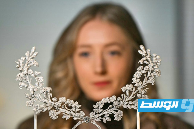 معرض لندني يروي تاريخ «كارتييه» وعلاقتها بالملوك