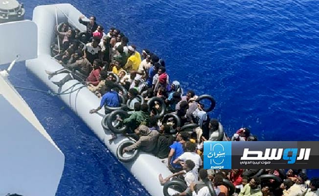 إنقاذ 123 مهاجرا انقلب بهم قارب متهالك قرب سواحل زوارة