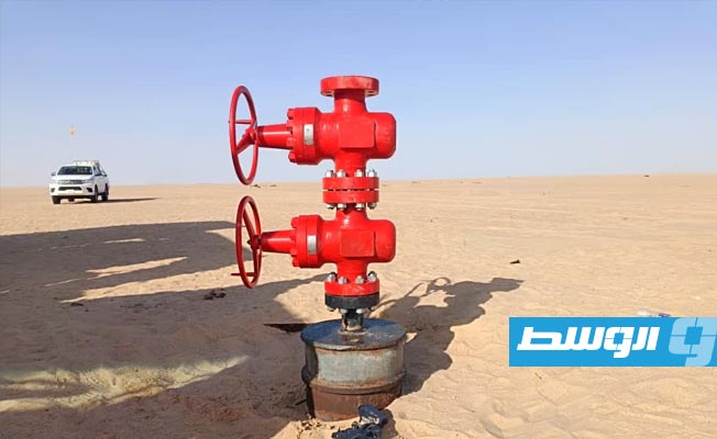بمعدل 2400 برميل يوميًّا.. إعادة بئر نفطية بحقل مسلة إلى الإنتاج