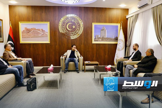 العابد يبحث مستجدات ضبط الازدواج الوظيفي في 5 بلديات