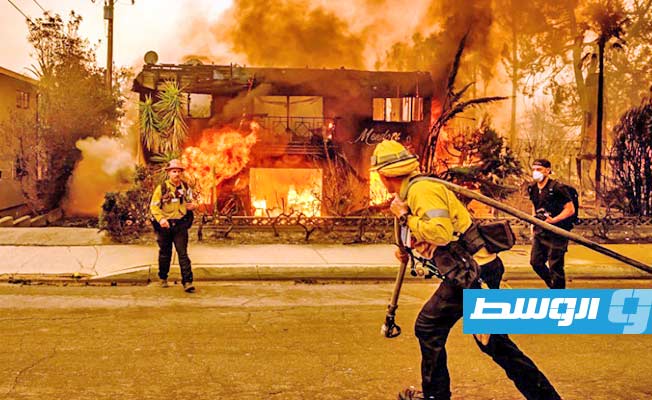 11 قتيلا ضحايا حرائق لوس أنجليس.. الرياح تتراجع والنهب يتزايد والانتقادات تطال فرق الإنقاذ