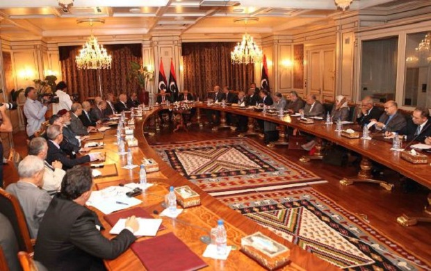 ليبيا تتجه لإلغاء الدعم رغم إضافة 5 مليارات دينار بموازنة 2014
