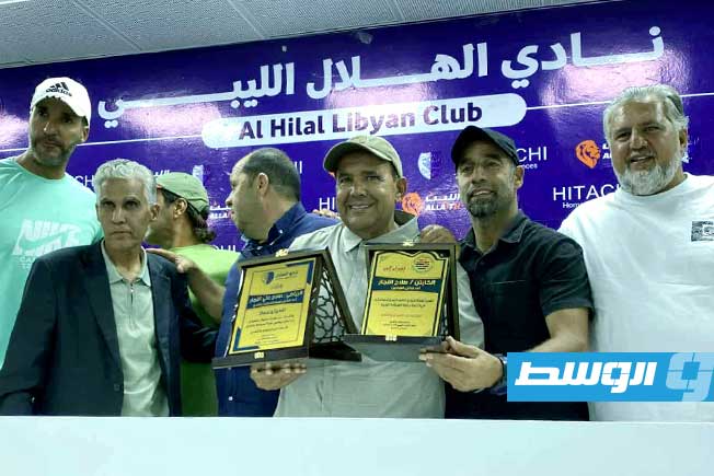 الهلال يكرم السباح الدولى صلاح النجار في أمسية رياضية.. صور