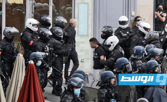 فرنسا.. 200 ألف متظاهر احتجاجا على الشهادة الصحية