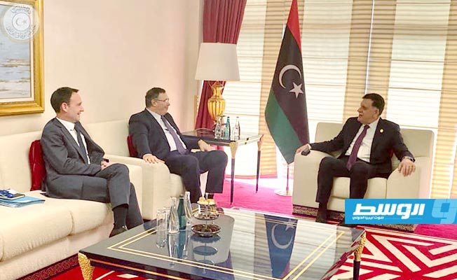 السراج يطالب شركة «توتال» بدعم برامج التنمية المستدامة بمناطق العمليات النفطية