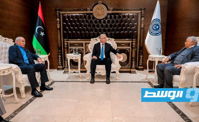 باشاغا يستمع لرؤية الحزب الاتحادي الوطني حول الأزمة السياسية