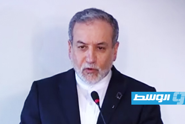 وزير الخارجية الإيراني: النظام الصهيوني تجاوز خطا أحمر جديدا بضربه مواقع نووية