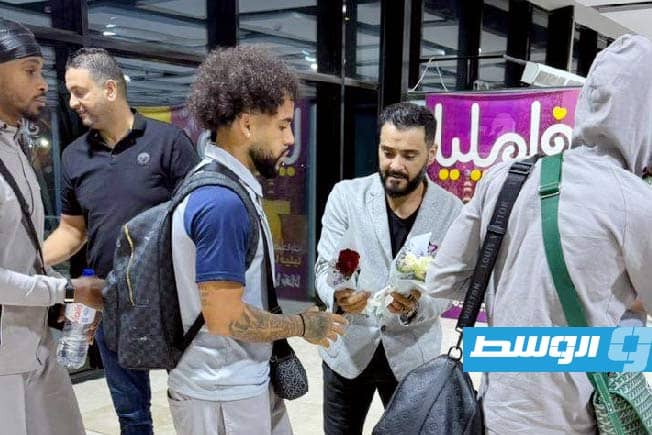 بعثة الرأس الأخضر تصل طرابلس استعدادًا لمواجهة المنتخب الوطني بتصفيات المونديال