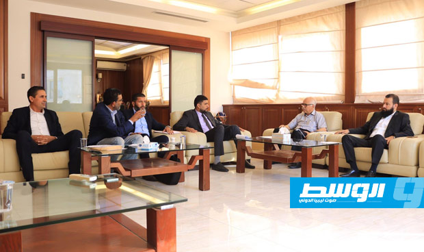وزارة المالية تناقش مع هيئة الرقابة الإدارية معايير اختيار المراقبين الماليين