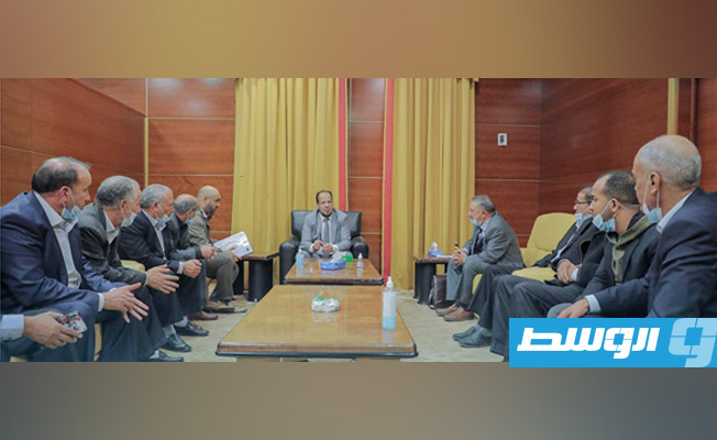 الزناتي يبحث مع «المهن الطبية المساعدة» تفعيل التأمين الصحي لـ«العناصر الوطنية»