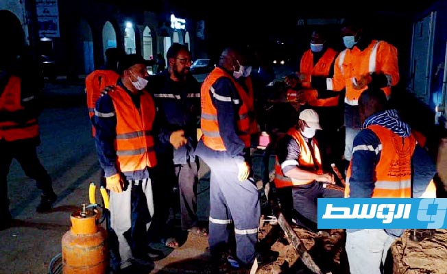 فرقة من تاورغاء تصلح كابل الكهرباء المغذي لمديرية أمن درنة