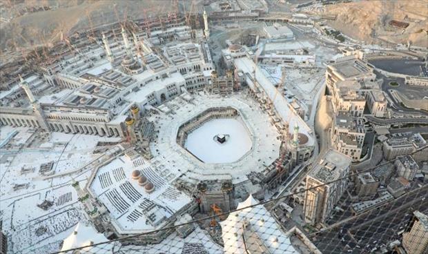 السعودية تعيد فتح صحن الكعبة مع استمرار تعليق العمرة
