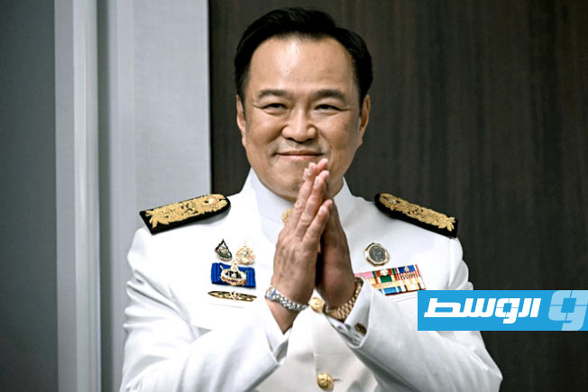 رئيس وزراء تايلاند يحل البرلمان في خضم نزاع حدودي مع كمبوديا
