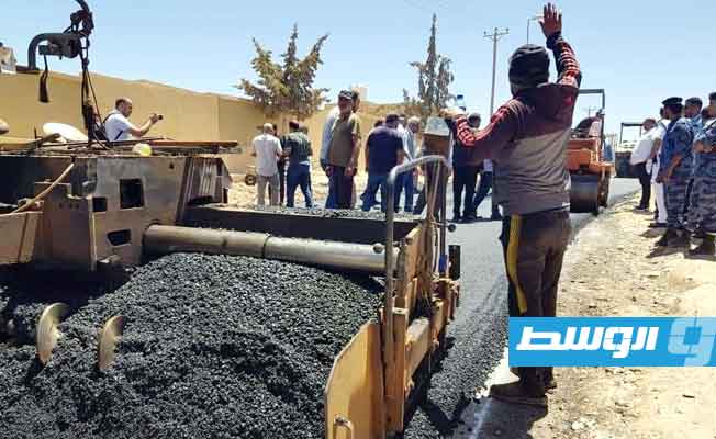 وزارة الإسكان تستأنف العمل بـ3 مشاريع رصف طرق في بلدية كاباو