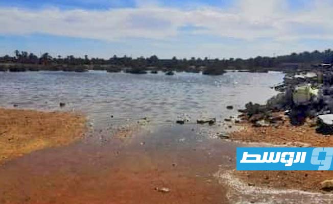 بحيرة مياه ساخنة تهدد حيًّا سكنيًّا في ودان