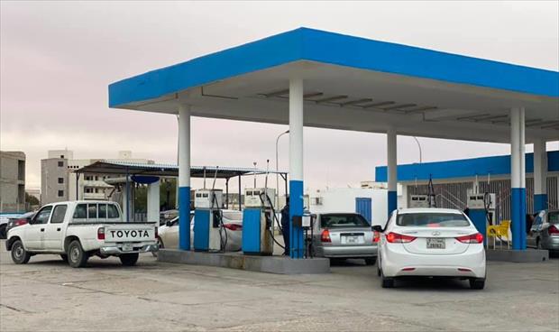 نقص في البنزين والديزل والكيروسين بمحطات الوقود في سرت