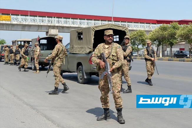 الجيش الباكستاني يعلن تعرض 3 من قواعده الجوية لهجوم هندي