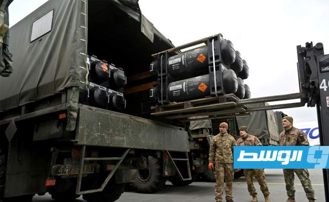 الرئاسة الفرنسية: ماكرون وعد زيلينسكي بزيادة إمدادات الأسلحة الفرنسية