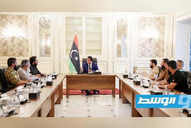 المنفي يتابع إجراءات لجنة الإشراف على تعزيز الاستقرار