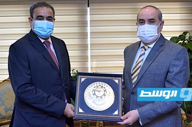 ليبيا ومصر تبحثان إعادة تسيير رحلات الشركات الليبية إلى مطار القاهرة